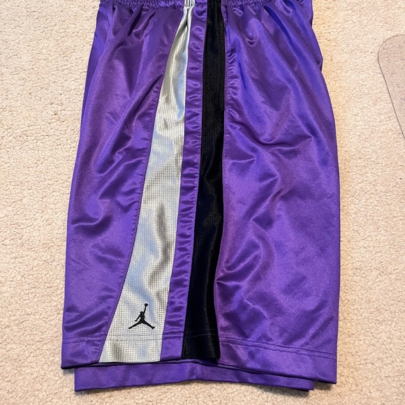 Jordan Basketball Shorts - Large - Picture 3 of 5
